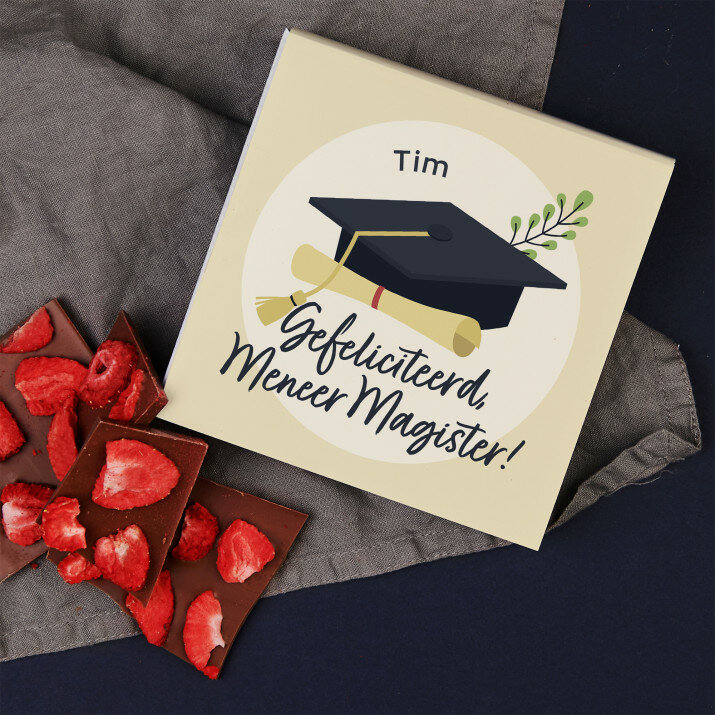 Gefelicteerd meneer magister - Chocolade met aardbeien
