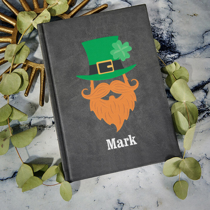 Leprechaun on - Notitieboek