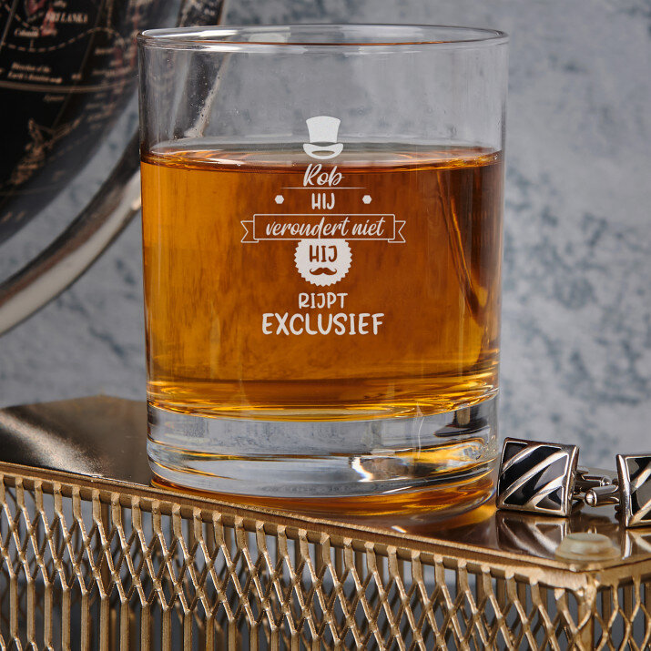 Hij veroudert niet - Whiskyglazen