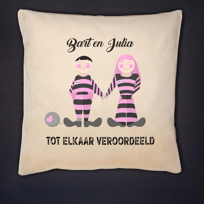 tot elkaar veroordeeld - Kussen