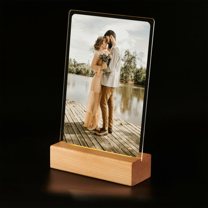 Jouw foto - Afdruk op acrylglas met LED- standaard