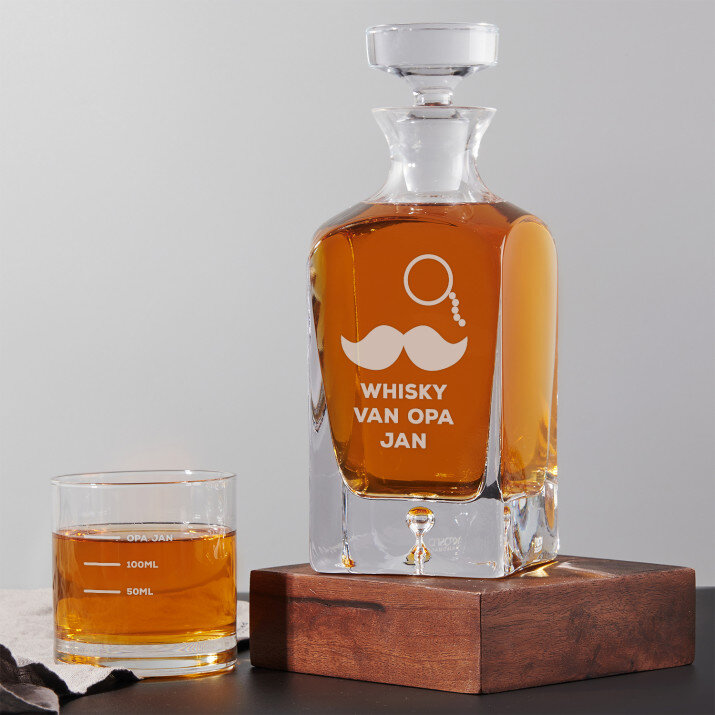 whisky van opa - Carafe of whisky