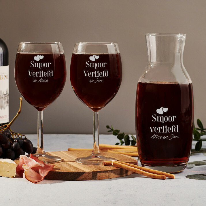 Smoorverliefd - Set karaf met wijngalzen