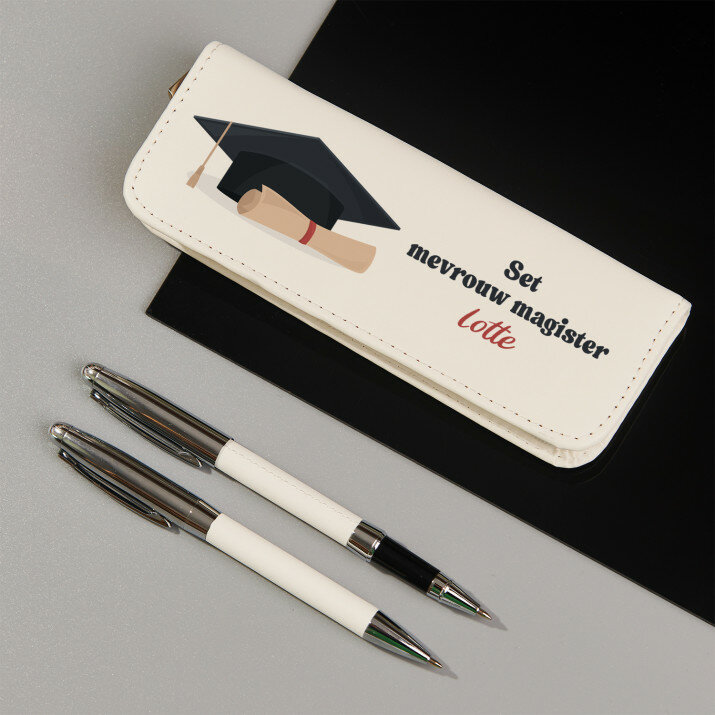 Schrijfset in lederen etui - Set mevrow magister