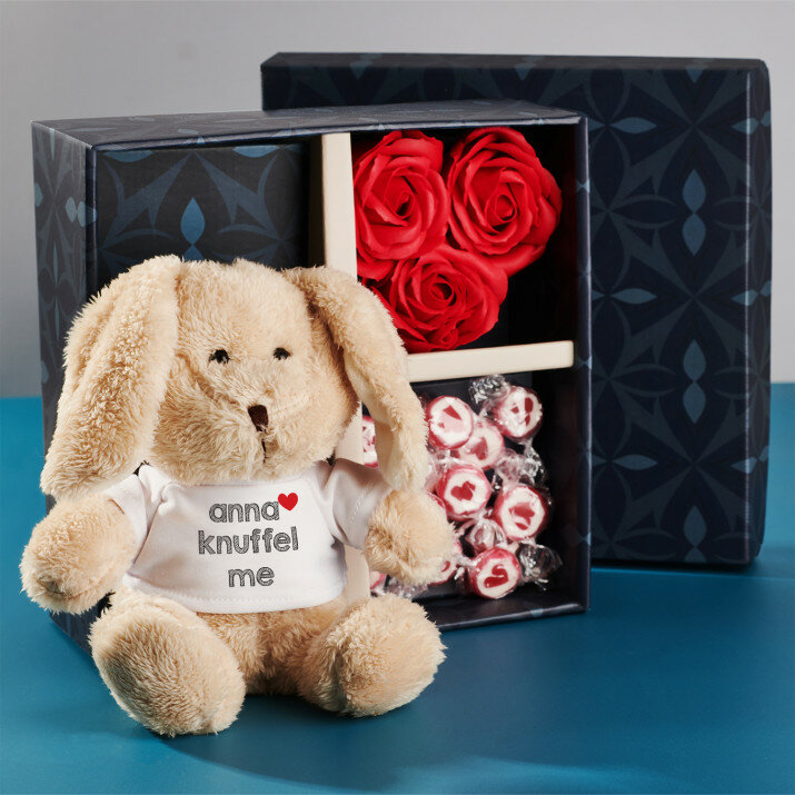 Cadeauset met voor de verloofde een knuffeldier