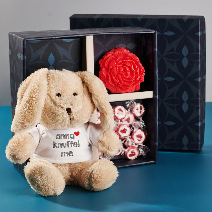 Cadeauset met voor de verloofde een knuffeldier