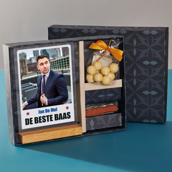 Cadeauset voor de baas met afdruk op glas en zakmes