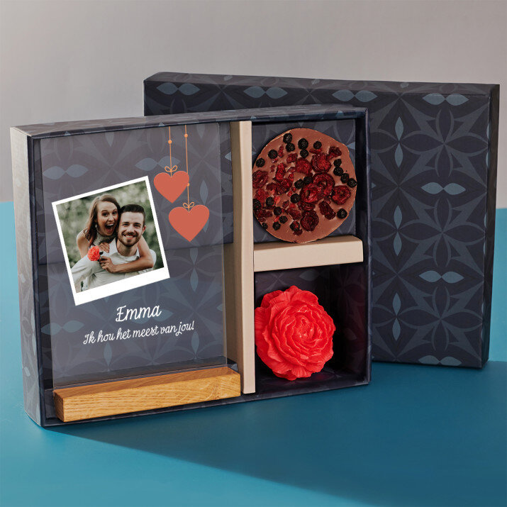 Cadeauset met voor de geliefden afdruk op glas en chocolade