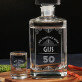 Hoe ouder hoe beter - Karaf en wodka glazen