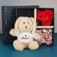 Cadeauset met voor de valentijn een knuffeldier